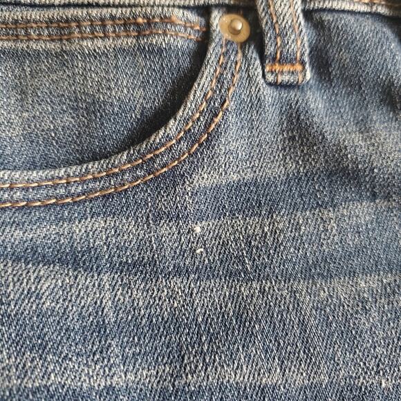 Abercrombie & Fitch High Rise Short Lace Detail w/ Grommets Women's Size 2 - Picture 10 of 16